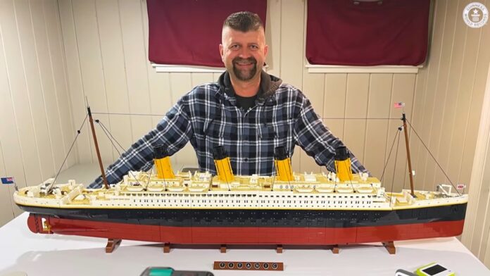 10294 LEGO Titanic rekord
