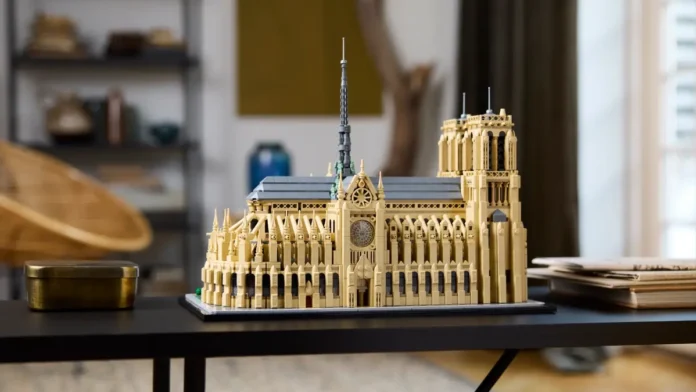 LEGO 21061 Notre-Dame