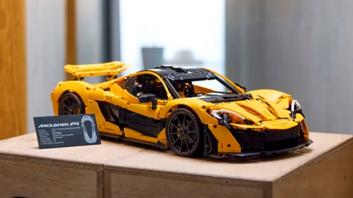 LEGO 42172 McLaren P1